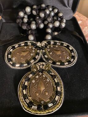 Authentic Ranjana Khan Statement Necklace Black Crystal Mixed Metal Signed India